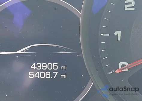 2021 Porsche Panamera 4 z USA, uszkodzony, nr VIN WP0AJ2A71ML116403